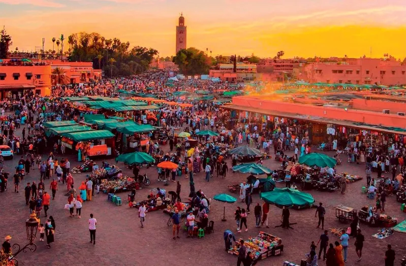 A scenic view of Casablanca, highlighting its vibrant culture and attractions, ideal for a visit to Morocco. 