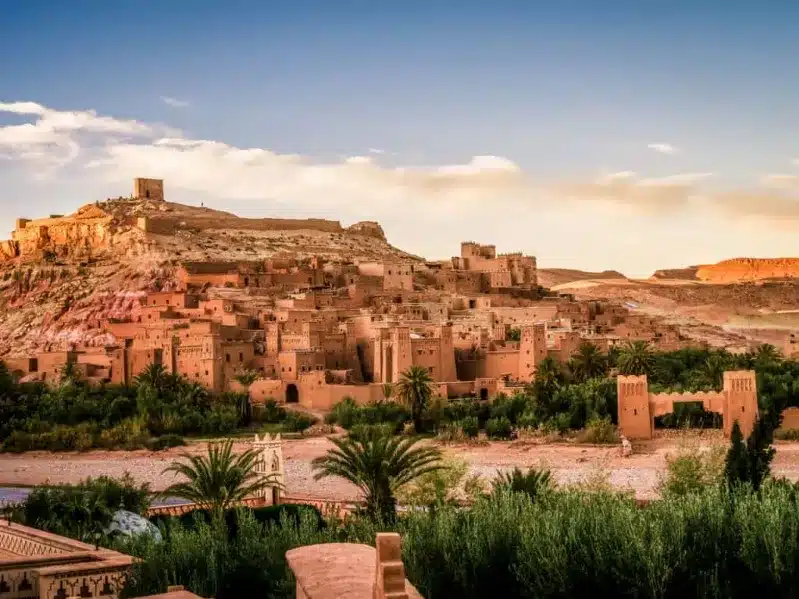 A picturesque Moroccan city, highlighting its stunning landscapes and rich heritage, perfect for tourists from America.
