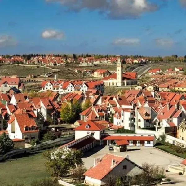 A scenic view of Chernivtsi, Czech Republic, showcasing its historic architecture and vibrant town life.